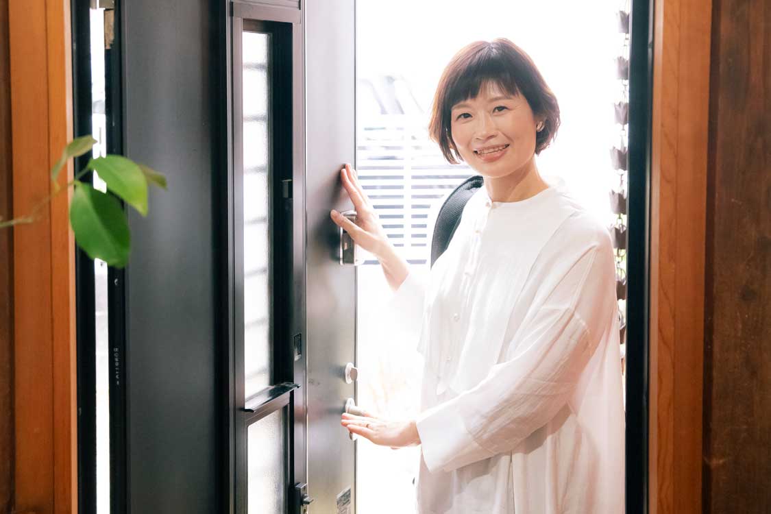 助産師が訪問サポートを行うイメージ
